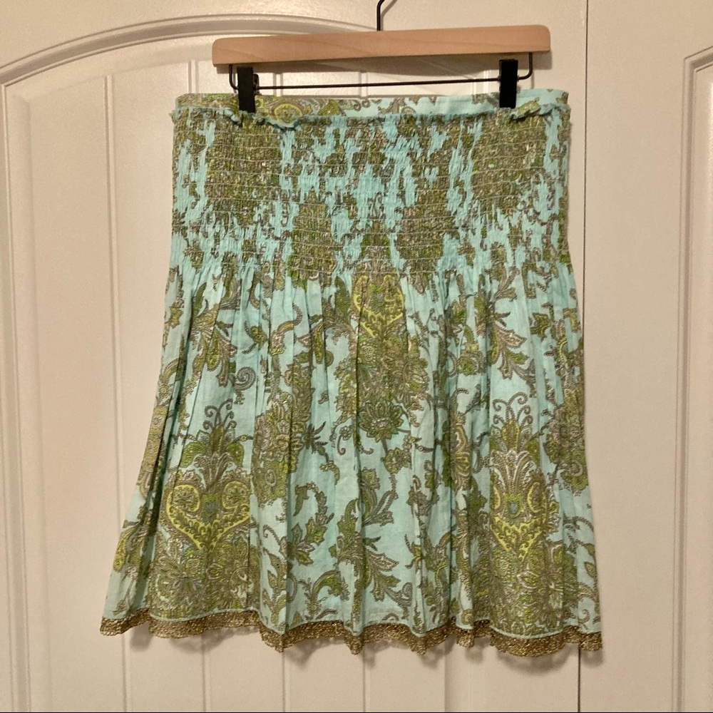 Antonio Melani paisley print skirt, fringed with gold metallic lace, siz…